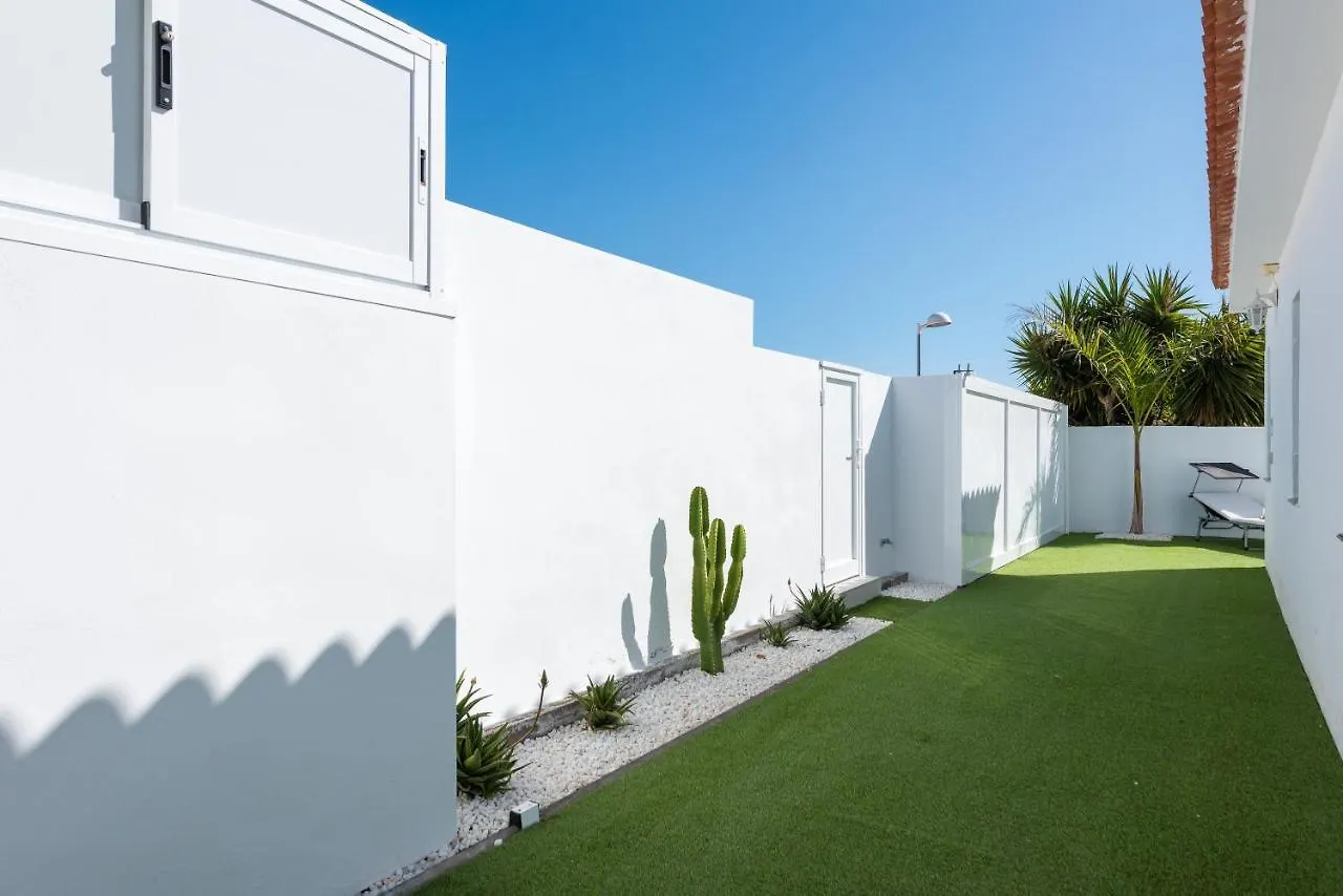 Villa Sueno, Private Pool كالاو سالفاجي
